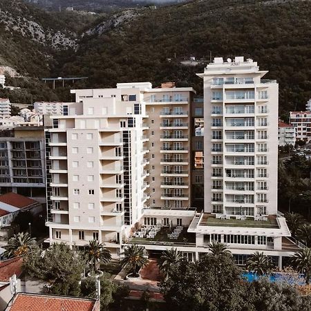 Hotel Ami Budva Petrovac エクステリア 写真