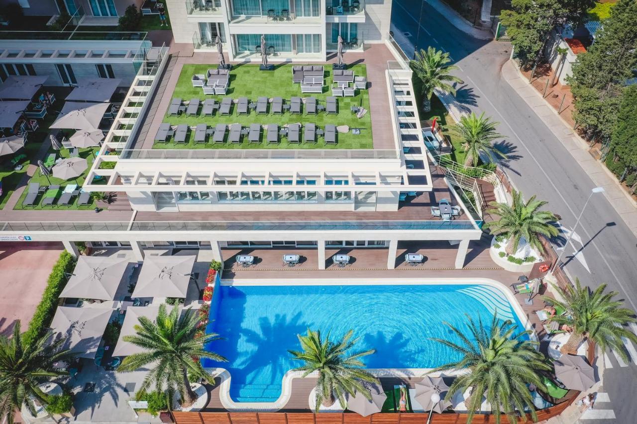Hotel Ami Budva Petrovac エクステリア 写真