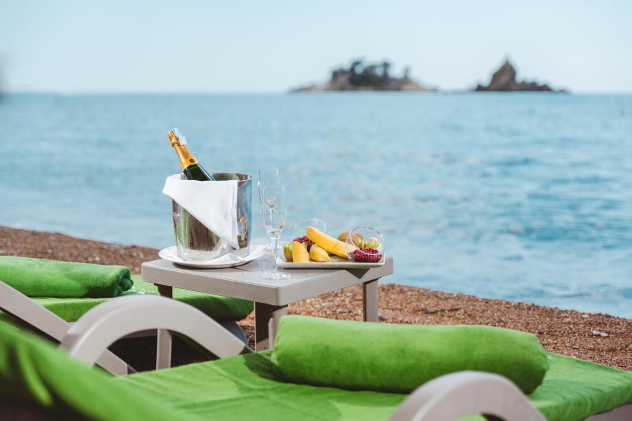 Hotel Ami Budva Petrovac エクステリア 写真