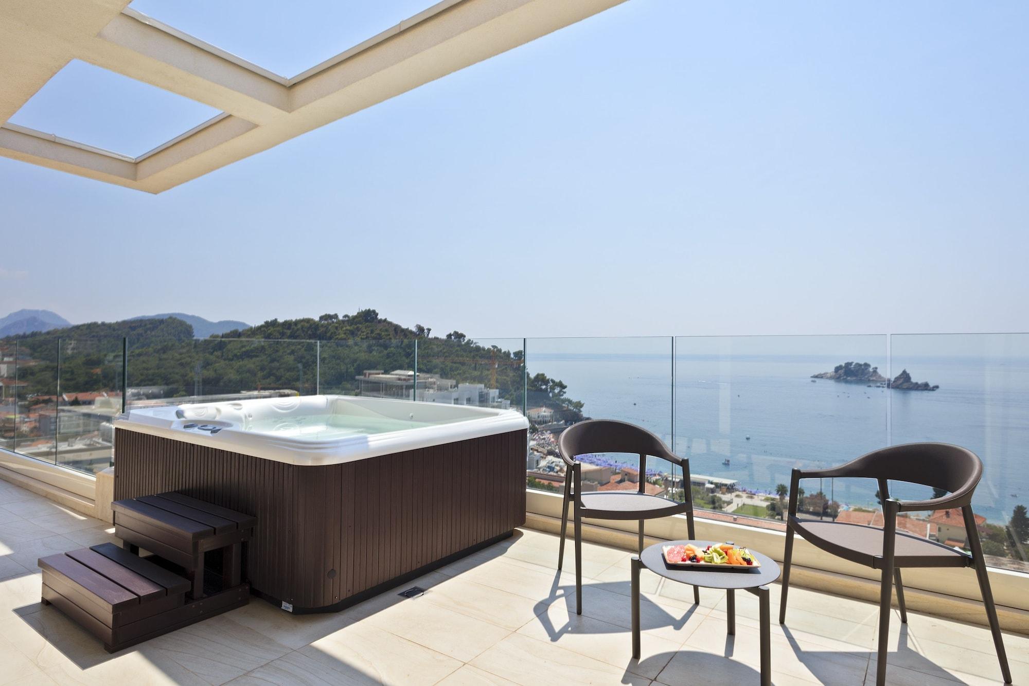 Hotel Ami Budva Petrovac エクステリア 写真