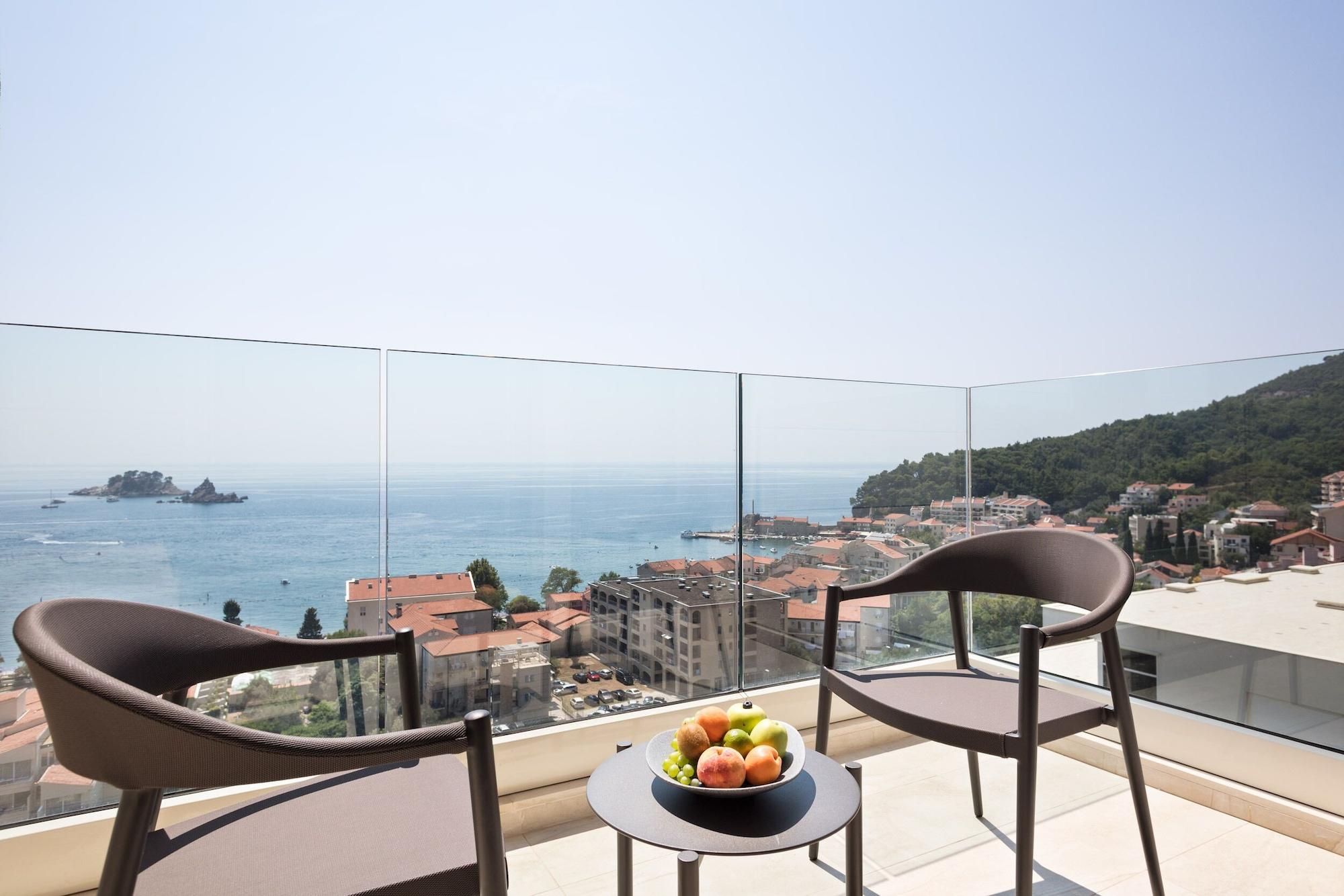 Hotel Ami Budva Petrovac エクステリア 写真
