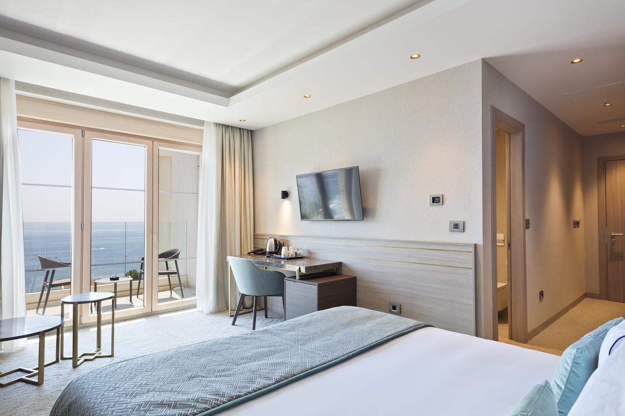 Hotel Ami Budva Petrovac エクステリア 写真